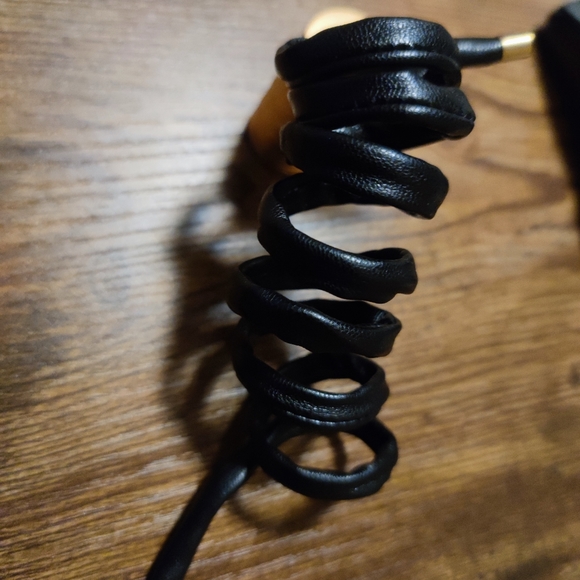 NEW! Hair Accessories - Picture 6 of 6